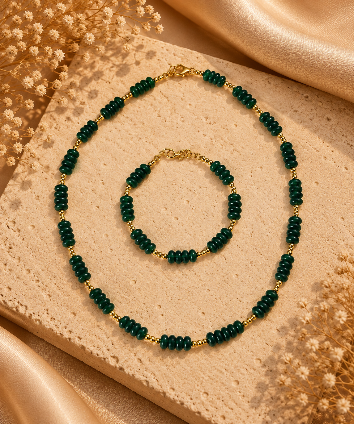 Parure en jade vert profond – collier et bracelet avec séparateurs dorés